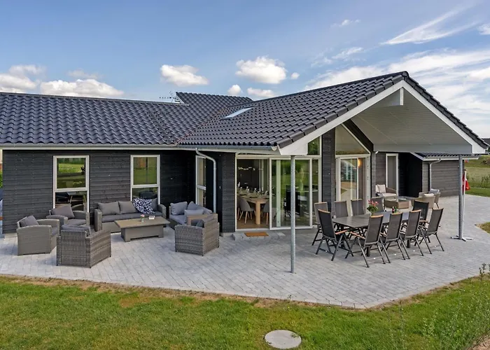 Elsebet - 600m From The Sea By Interhome Holiday home Nedre Lysabild